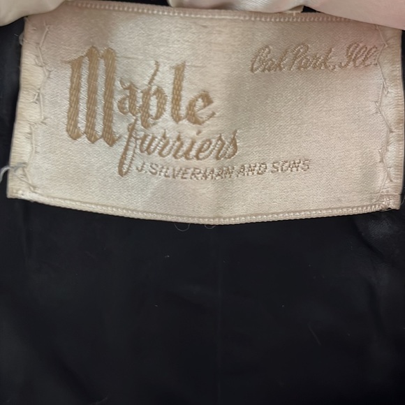 Vintage lambs fur coat with fur collar from Maple Furriers in Oak Park Illinois. - Picture 4 of 11